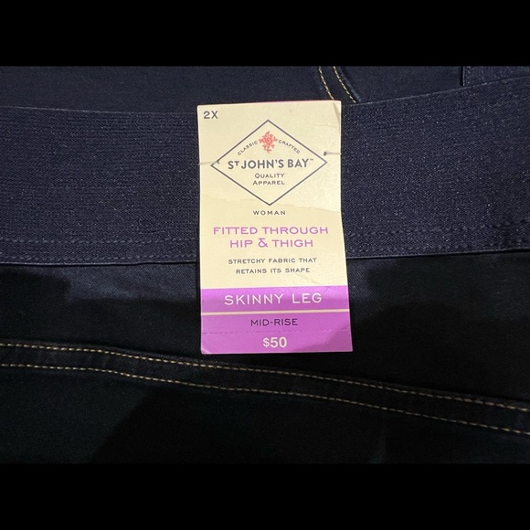 NWT- St John’s Bay, Size 2X, Mid-Rise Skinny Jean - Picture 3 of 4